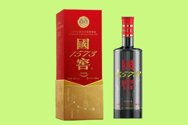 重庆綦江区回收国窖1573.jpg